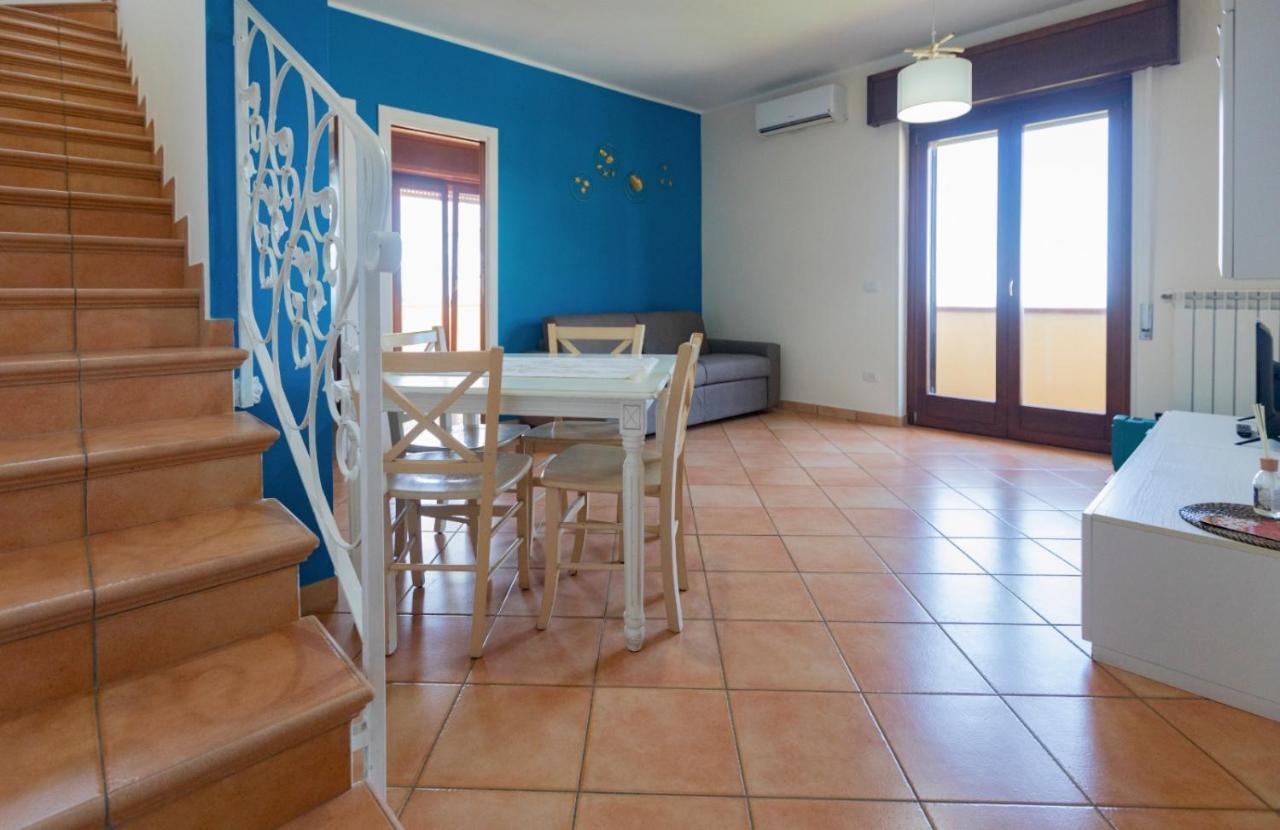 Appartement Waterfront House Fiumicino Extérieur photo